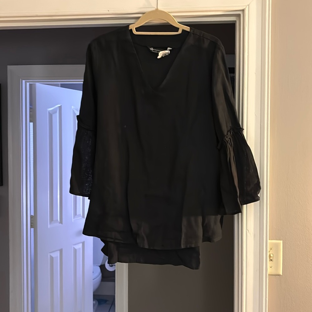Blank linen flowy top!